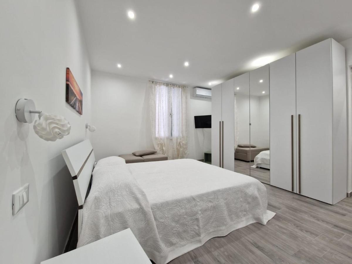 La Casa Di Teresa Hotel ตารันโต ภายนอก รูปภาพ